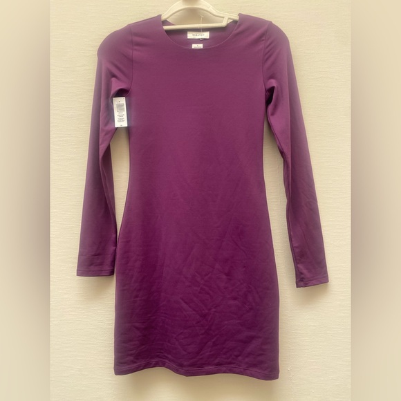 SOLD @ LOCAL CONSIGNMENT Aritzia Babaton Contour Crew Longsleeve Mini Dress NWT - Picture 3 of 7